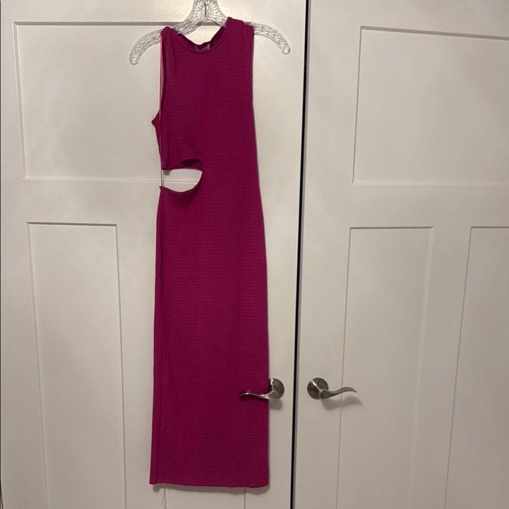 New with Tags Zara MagentaCutout Dress Size Medium